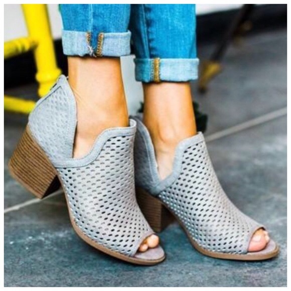 New light grey perforated distressed Bootie - Picture 3 of 5
